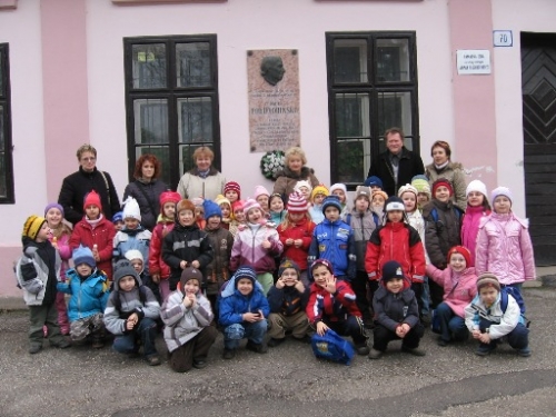 200806201418190.pri_pamatnej_izbe_v_bzinciach