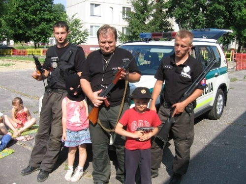 200806201418350.pozor_zbrane