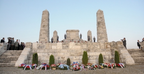 Spomienková slávnosť pri príležitosti 90. výročia tragickej smrti M. R. Štefánika na Mohyle na Bradle
