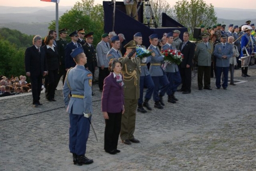 Spomienková slávnosť pri príležitosti 90. výročia tragickej smrti M. R. Štefánika na Mohyle na Bradle