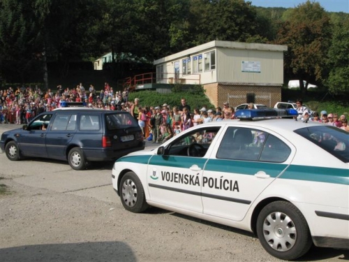 Polícia deťom (10. 9. 2009 v areáli  ATC Dubník)