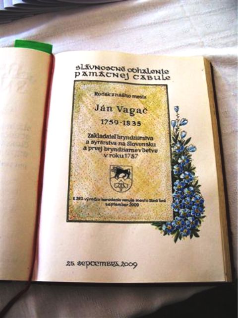 Odhalenie  pamätnej tabule rodákovi Jánovi Vagačovi pri príležitosti štvrť tisícročia (250 rokov) od jeho narodenia (25.9.2009)