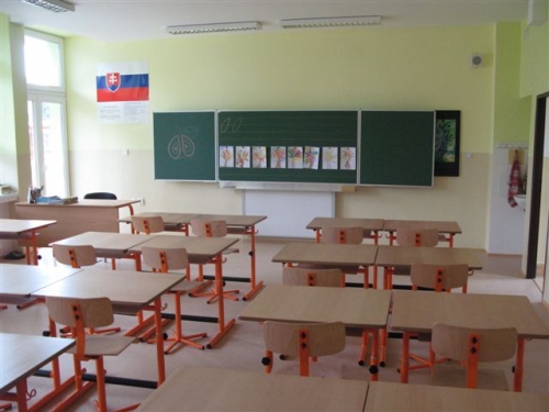 Slávnostné odovzdanie rekonštruovaných pavilónov základnej školy do užívania