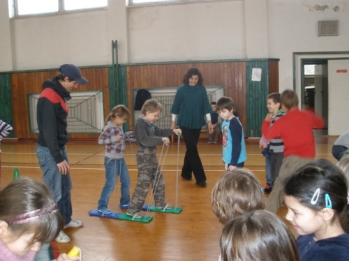 Zladiť krok - veľmi tažkééé