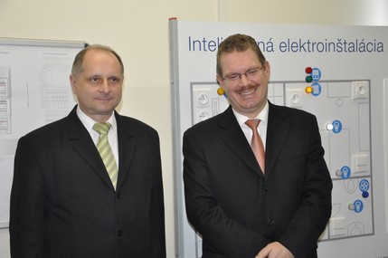 Slávnostné otvorenie laboratória inteligentných elektroinštalácií v SOŠ Stará Turá
