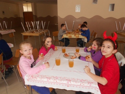 Tretiacke FAŠIANGY