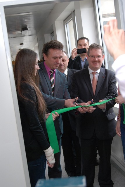 Slávnostné otvorenie laboratória automatizácie a robotiky  v SOŠ Stará Turá