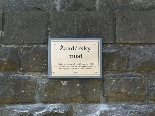 Detail pamätnej tabuľky (autor: V. Matuška)