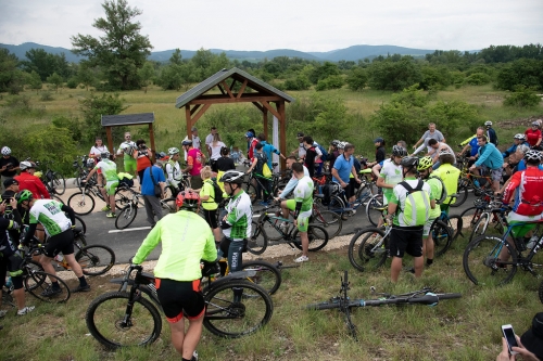 Slávnostné otvorenie prvých 13,4 km Vážskej cyklotrasy (autor: TSK)