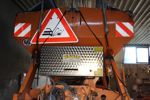 Pripravené mechanizmy na zimnú údržbu (autor: TSK)