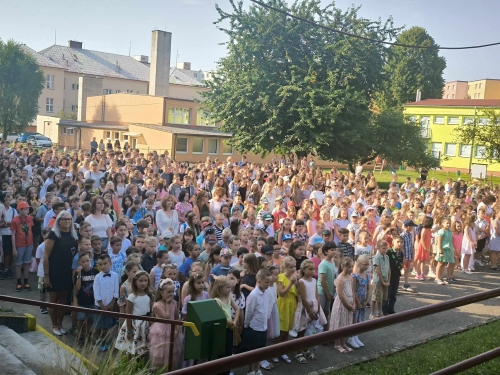 Slávnostná rozlúčka so školským rokom 2023/2024 v Základnej škole Stará Turá