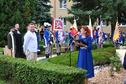 Slávnostné odhalenie pamätníka M. R. Štefánika v Starej Turej