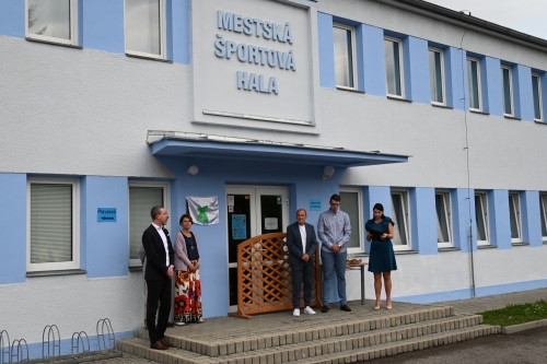 Slávnostné odhalenie pamätnej tabule a premenovanie športovej haly na Športovú halu Milana Šustíka