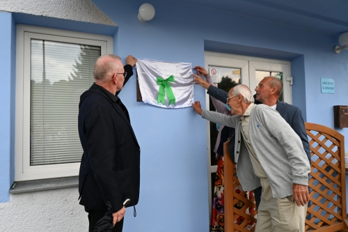 Slávnostné odhalenie pamätnej tabule a premenovanie športovej haly na Športovú halu Milana Šustíka