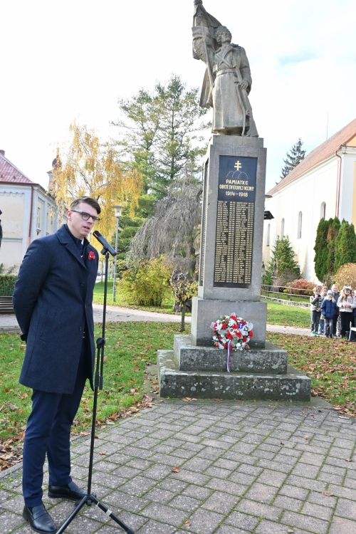 Spomienkový pietny akt pri príležitosti Medzinárodného dňa vojnových veteránov