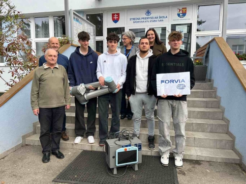 Spolupráca SPŠ Stará Turá s firmou FORVIA HELLA Kočovce