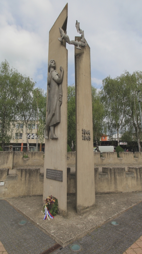 Pietna spomienka pri príležitosti 81. výročia ukončenia druhej svetovej vojny