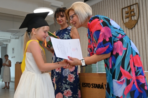 Predškoláci sa rozlúčili na mestskom úrade