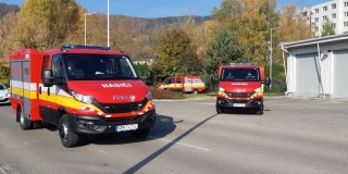Odovzdávanie vozidiel Iveco Daily pre obce a mestá Trenčianskeho kraja