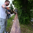 NATRIME TO ZÁBRADLIU PRI POTOKU! – Dobrovoľníci v Starej Turej skrášlili verejný priestor